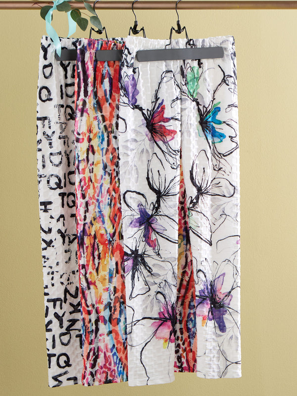 Jump for Joy Embossed Leggings - White