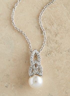 Celtic Triquetra Necklace