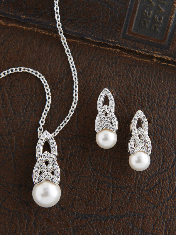 Celtic Triquetra Jewelry