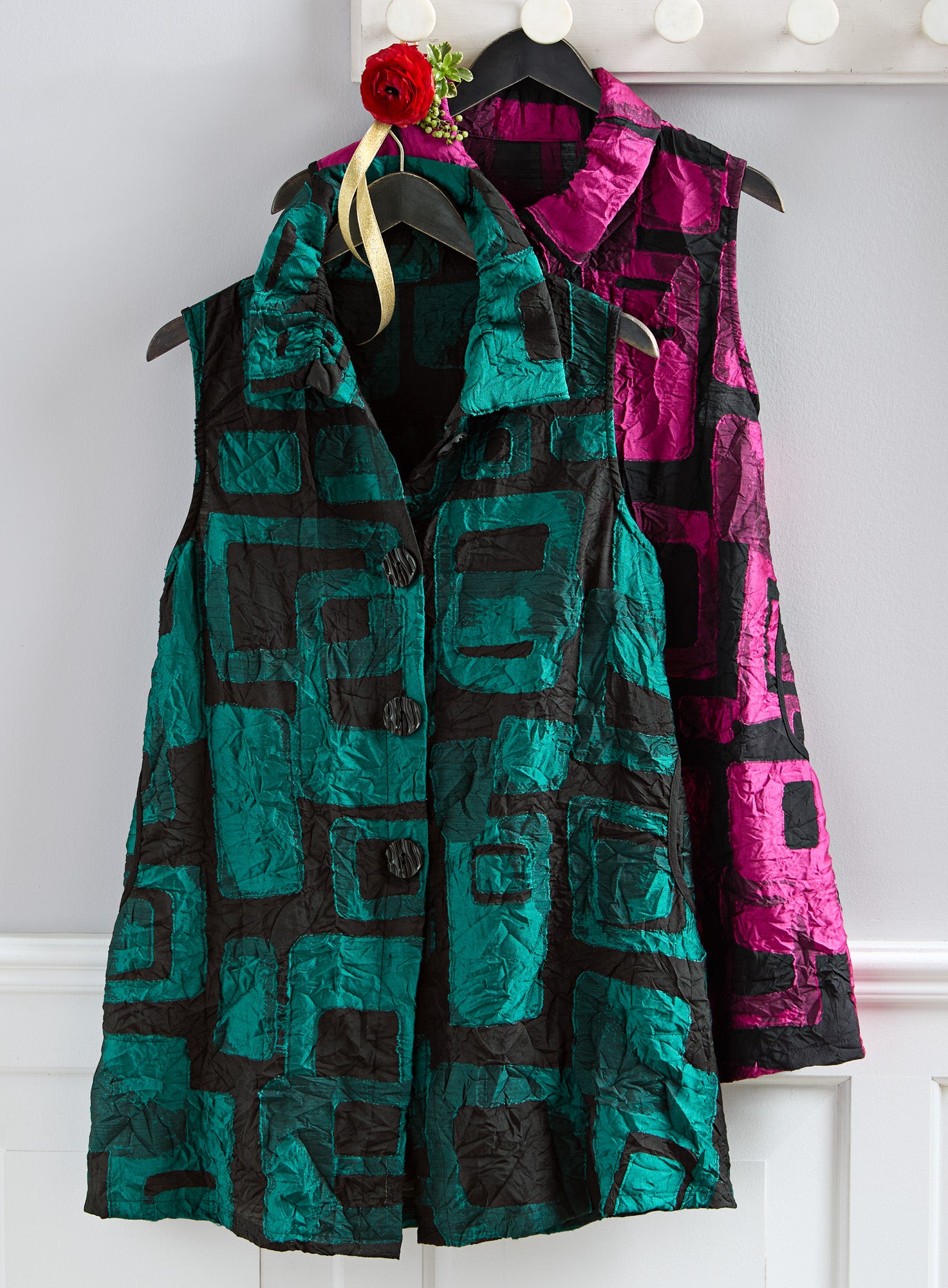 Flagstone Crinkle Vest | Petalura