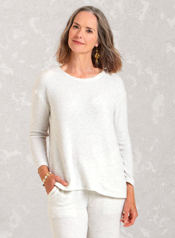 Floating on Air Scoop Neck Tunic