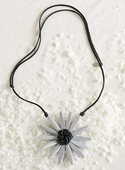 Petalburst Pendant Necklace