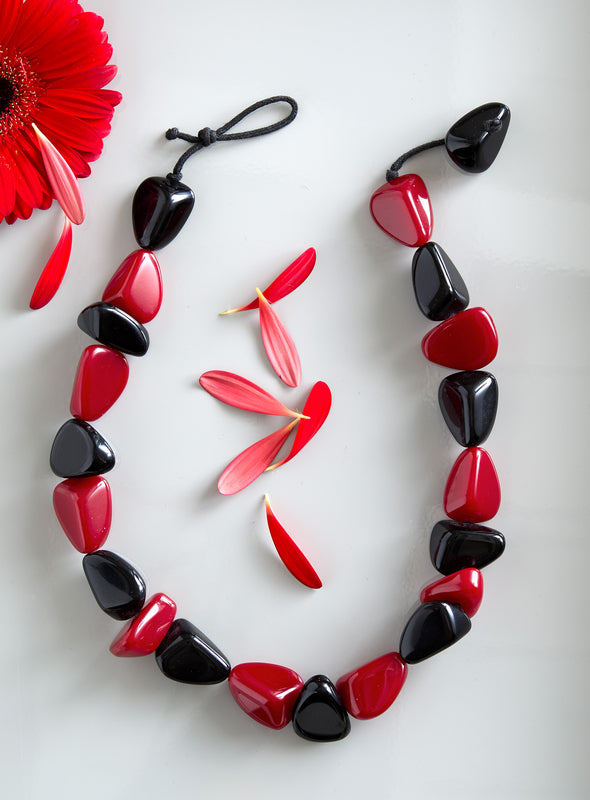 Pop Noir Necklace