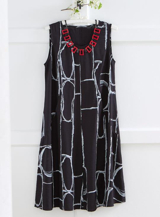 Museumgoer Shift Dress
