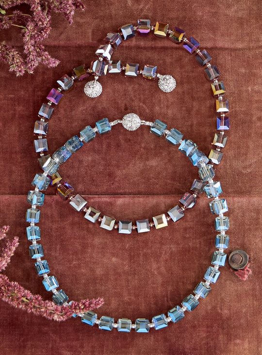 Magnetic Current Necklace