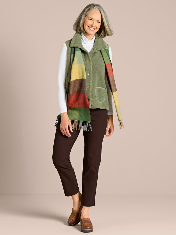P90014 - Shoulder Season Vest Outfit