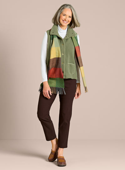 P90014 - Shoulder Season Vest Outfit