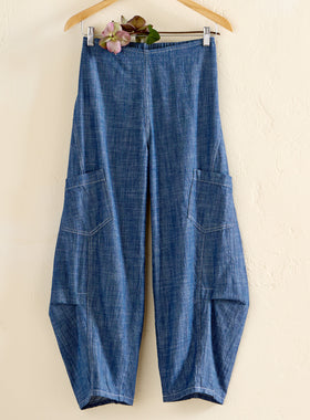 Easy Curve Chambray Pant