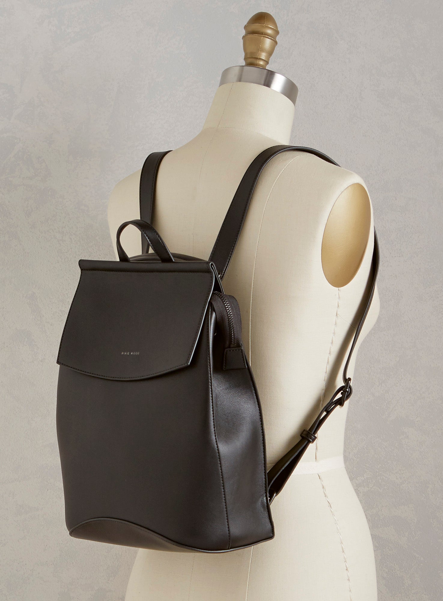 Criss-Crossbody Convertible Backpack | Petalura