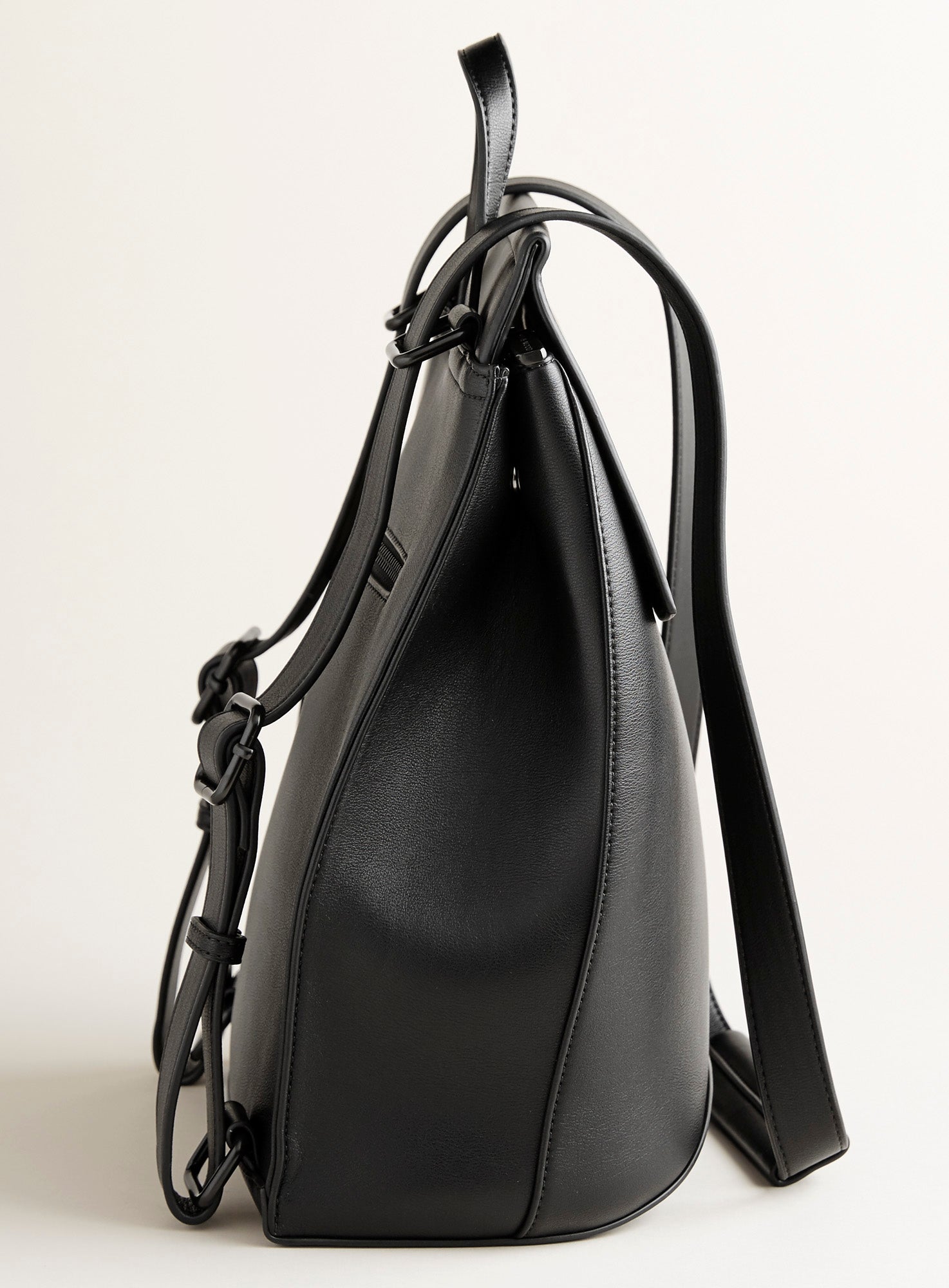 Criss-Crossbody Convertible Backpack | Petalura