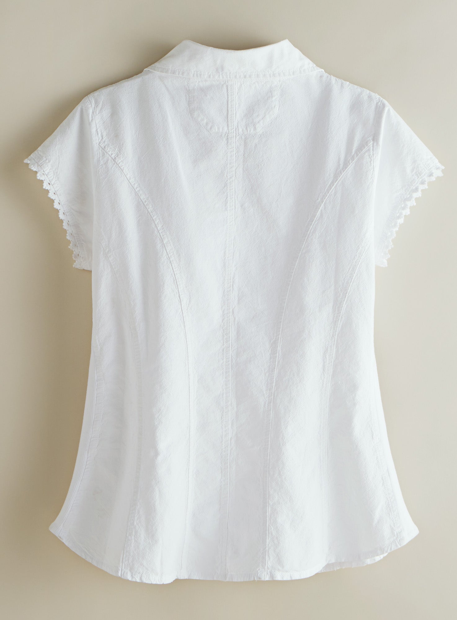 Peruvian Lily Short-sleeve Blouse | Petalura